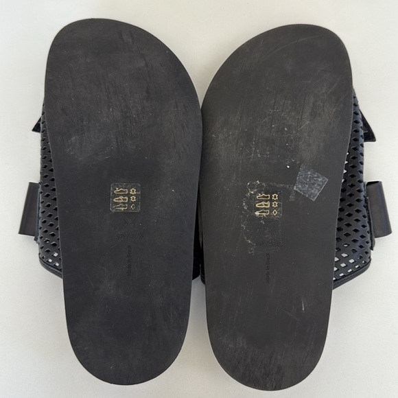 Mercedes Castillo Celynne Slide Sandal Perforated Grip-Strap Black 9.5/ 39.5 - Picture 11 of 16